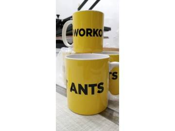 Жёлтые кружки «WORKOUT ANTS» (чёрный шрифт), 3 шт — печать на кружках Уфа — НеоШтамп