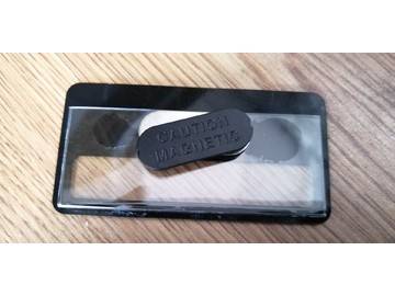 бейдж с окошком